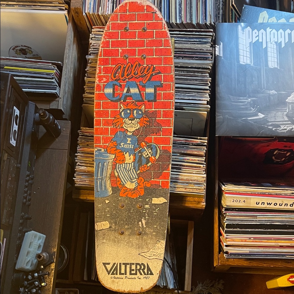 Rare 1987 Valterra Alley Cat Skateboard complete